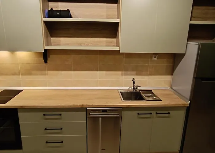 Spacious, Modern With A Great View