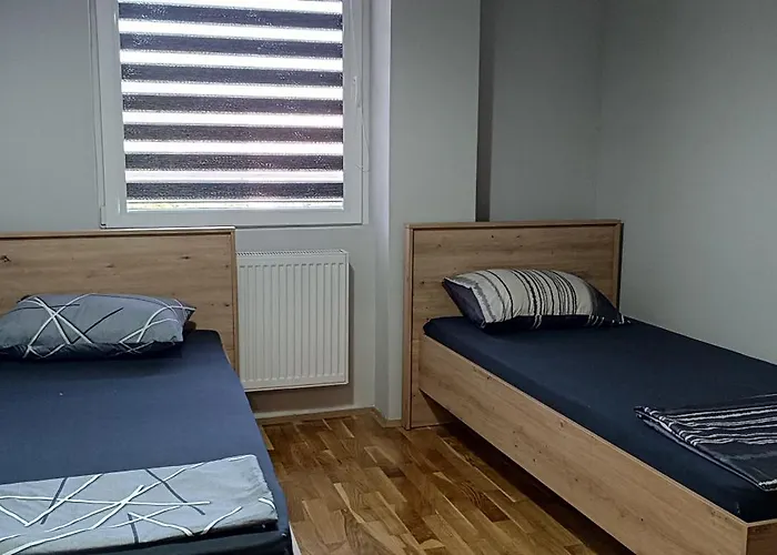 Spacious, Modern With A Great View Apartament *