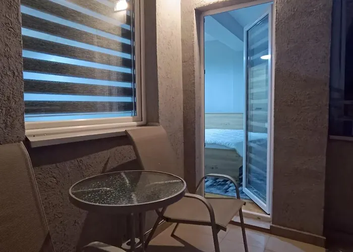 Spacious, Modern With A Great View Apartament