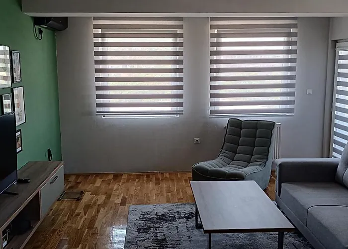 Spacious, Modern With A Great View *